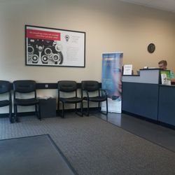 Bridgetown Optometric Associates - Nice, sane place. Getting business taken care of.. effortlessly!
