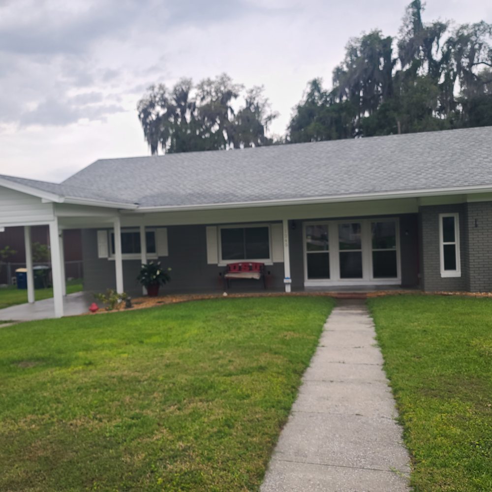 Ideal Home Detailing - After, All clean and the white especially pops now. - Painters Near Me Ideal Home Detailing - After, All clean and the white especially pops now. - Painters Near Me