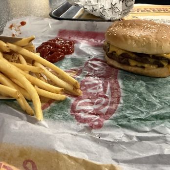 Carl's Jr - Triple Big Carl® - Fast Food Near Me - La Quinta, California