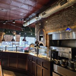 Tony's La Pizzeria - Very cool decor