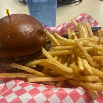 Shooters - Jalapeño burger - Chicken Wings Near Me - Manteca, California