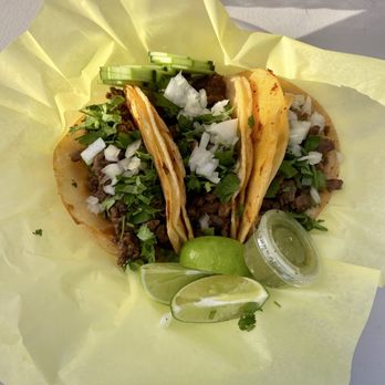 Birria De Res Estilo Tijuana - 3 beef tacos - Tacos Near Me Birria De Res Estilo Tijuana - 3 beef tacos - Tacos Near Me