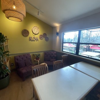 Clover Café - Fresh clean design - Cafes Near Me - Oregon House, California Clover Café - Fresh clean design - Cafes Near Me - Oregon House, California