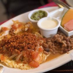 Mamas Royal Cafe - HCHOS L. CHORICEROS $200