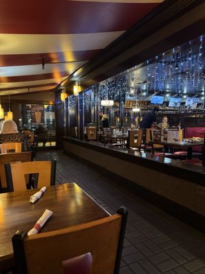 TGI Fridays by null