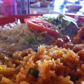 Los Pinos - Basic chicken, rice, and beans dish.  Turned out great! - Mexican Near Me - Brinkley, Arkansas