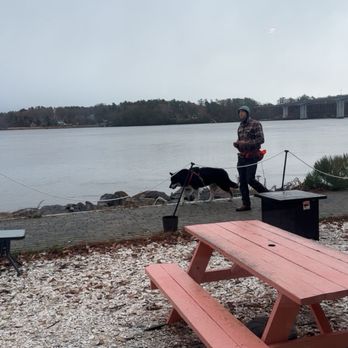 OystHERS Raw Bar & Bubbly - Live/Raw Food Near Me - Bath, Maine