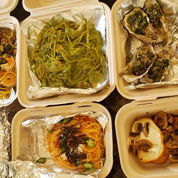 La Ciccia - Shrimp Alla Spinach $19, Pollo Alpesto $18, Oyster Rockefeller $15, Mentaiko Pasta $18, Mushroom Crostini $8 - Italian Near Me - Honolulu, Hawaii La Ciccia - Shrimp Alla Spinach $19, Pollo Alpesto $18, Oyster Rockefeller $15, Mentaiko Pasta $18, Mushroom Crostini $8 - Italian Near Me - Honolulu, Hawaii