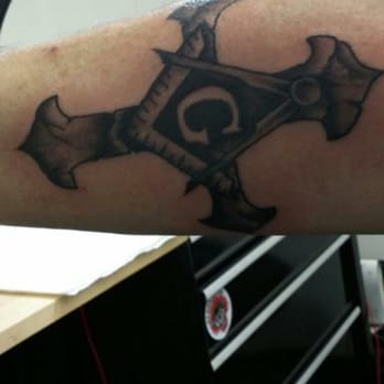 Studio 42 - This is my bosses piece done by polar bear :) - Tattoo Near Me - Memphis, Tennessee Studio 42 - This is my bosses piece done by polar bear :) - Tattoo Near Me - Memphis, Tennessee