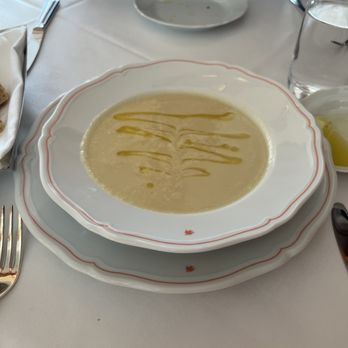 Sant Ambroeus Southampton - * DONT SLEEP ON THEIR SOUPS* always on point! This one is their Celery Root Soup, but I love ALL their blended soups - Italian Near Me - Southampton, New York Sant Ambroeus Southampton - * DONT SLEEP ON THEIR SOUPS* always on point! This one is their Celery Root Soup, but I love ALL their blended soups - Italian Near Me - Southampton, New York
