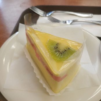 Belle's Bread - Mmm mango mousse cake - Bakeries Near Me - Columbus, Ohio