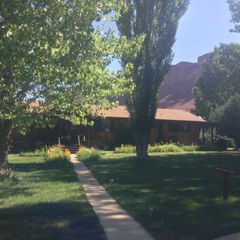 Castle Valley Inn - Main building - Bed & Breakfast Near Me - Moab, Utah