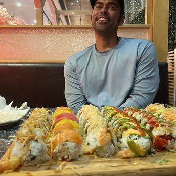 Hello Sushi - Sushi Sampler (L) - Sushi Bars Near Me - Fullerton, California Hello Sushi - Sushi Sampler (L) - Sushi Bars Near Me - Fullerton, California