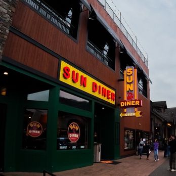 Sun Diner - Front of building - Diners Near Me - Gatlinburg, Tennessee