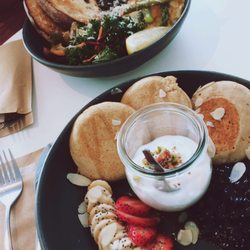 Billi Raw - Pancake breakfast