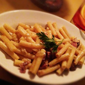 Quattro Tavoli - Pasta con tartufo - Italian Near Me - Munich, BY Quattro Tavoli - Pasta con tartufo - Italian Near Me - Munich, BY