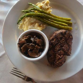 Fig's Prime - Filet and house mashed potatoes, asparagus - Steakhouses Near Me - Altamonte Springs, Florida