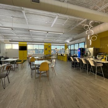 Muze Office - Common Area - Shared Office Spaces Near Me - Houston, Texas Muze Office - Common Area - Shared Office Spaces Near Me - Houston, Texas