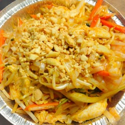 Wee Wok Express - Pad Thai with chicken and shrimp.