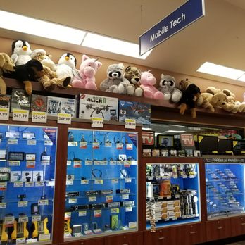 Love's Travel Stop - a display of stuffed animals - Gas Stations Near Me - Hearne, Texas Love's Travel Stop - a display of stuffed animals - Gas Stations Near Me - Hearne, Texas
