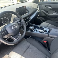 Payless Car Rental - Clean and nicely up kept car!