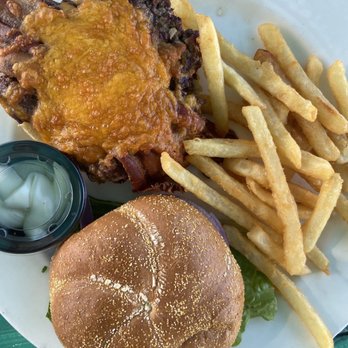 Marker 88 - Cheeseburger - Seafood Near Me - Islamorada, Florida Marker 88 - Cheeseburger - Seafood Near Me - Islamorada, Florida