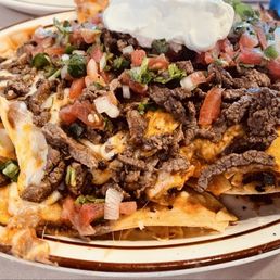 Nachos Supreme w/ Carne Asada