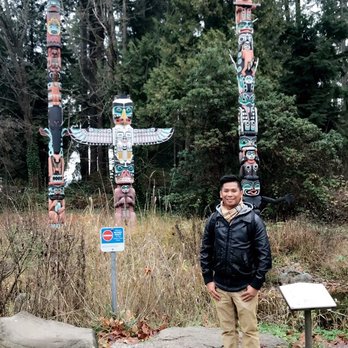 Totem Poles - 12/16/2017 - Local Flavor Near Me - Vancouver, British Columbia Totem Poles - 12/16/2017 - Local Flavor Near Me - Vancouver, British Columbia