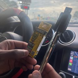 Happy Cloudz Smoke Shop