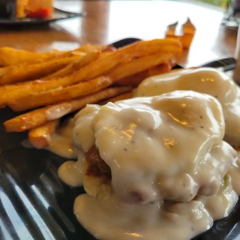 My Cafe - Chicken Fried Steak Benedict - Breakfast & Brunch Near Me - Newark, California