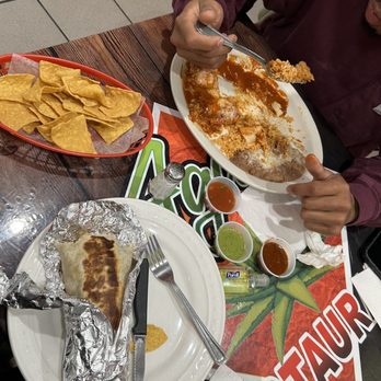 Agave Restaurant - Breakfast burrito . Chicken enchiladas. Chips and salsa . Yummy goodness - American Near Me - Sacramento, California Agave Restaurant - Breakfast burrito . Chicken enchiladas. Chips and salsa . Yummy goodness - American Near Me - Sacramento, California