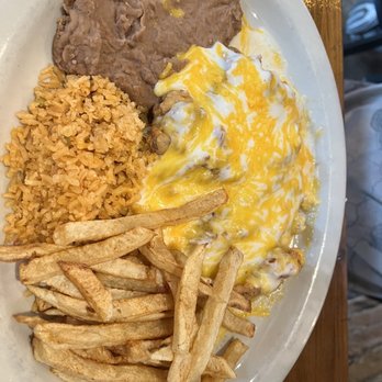 El Rincon De Los Angeles - Small chicken fried steak with cheese and gravy. - Mexican Near Me - Zapata, Texas El Rincon De Los Angeles - Small chicken fried steak with cheese and gravy. - Mexican Near Me - Zapata, Texas
