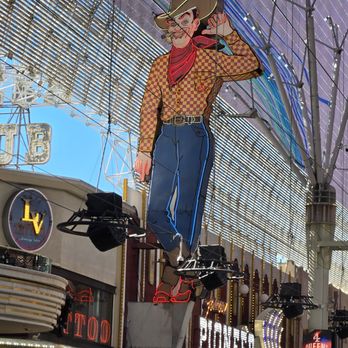 Fremont Street Experience - Casinos Near Me - Las Vegas, Nevada Fremont Street Experience - Casinos Near Me - Las Vegas, Nevada