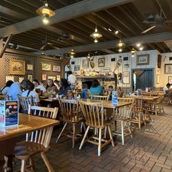 Cracker Barrel Old Country Store