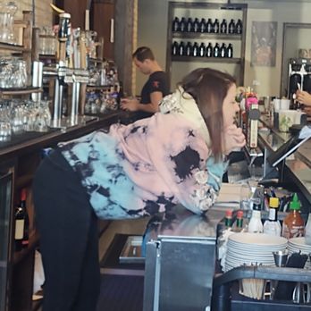 First Draft - Unmasked wait staff. - American Near Me - Grayslake, Illinois