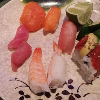 Teppanyaki Grill and Buffet - Sushi plate - Buffets Near Me - El Paso, Texas Teppanyaki Grill and Buffet - Sushi plate - Buffets Near Me - El Paso, Texas