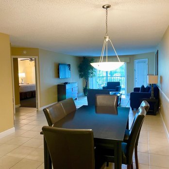 Silver Lake Resort - Dining room - Hotels Near Me - Kissimmee, Florida Silver Lake Resort - Dining room - Hotels Near Me - Kissimmee, Florida