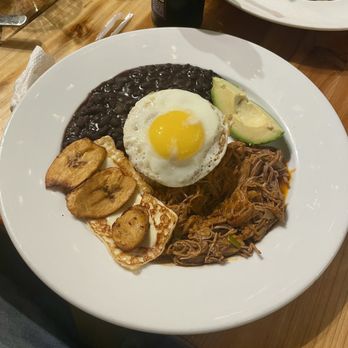 Fogonero Restaurant - Pabellón Criollo - Venezuelan Near Me - Pflugerville, Texas Fogonero Restaurant - Pabellón Criollo - Venezuelan Near Me - Pflugerville, Texas