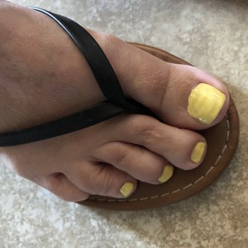 Crystal's Nails and Spa - Nail Salons Near Me - Hesperia, California