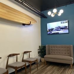 Turning Point Chiropractic - Waiting area