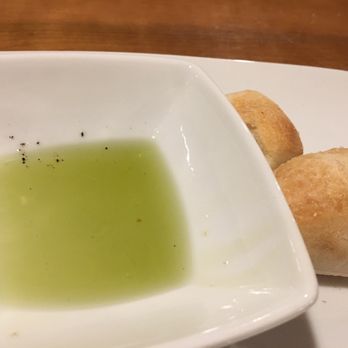 Lubrano's 36 - Great olive oil and fresh bread starter - Pizza Near Me - Middletown, New Jersey Lubrano's 36 - Great olive oil and fresh bread starter - Pizza Near Me - Middletown, New Jersey