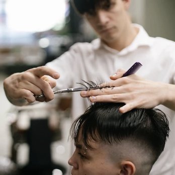 The Chair - Barbers Near Me - Chicago, Illinois