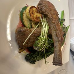 Great food! The meal was great and perfectly seasoned. I Enjoyed the atmosphere!  Would definitely come back:)