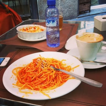 Brunaqui - Spaghetti with an out of this world simple and delicious tomato sauce - Spanish Near Me - Barcelona, B Brunaqui - Spaghetti with an out of this world simple and delicious tomato sauce - Spanish Near Me - Barcelona, B