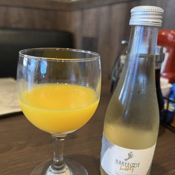 RJ's Cafe - Breakfast & Brunch Near Me - Dana Point, California RJ's Cafe - Breakfast & Brunch Near Me - Dana Point, California