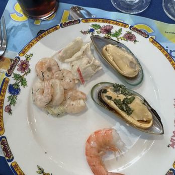 Mandarin Restaurant - Cold seafood - Chinese Near Me - Brampton, Ontario