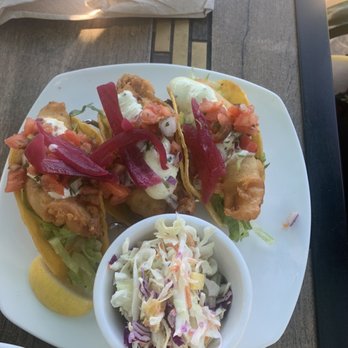 Castaway Cafe - Castaway Fish Tacos 3 - American Near Me - Lahaina, Hawaii