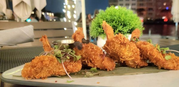 Shooters Waterfront by null