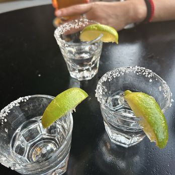 Kirby Ice House - Beer Bar Near Me - Houston, Texas