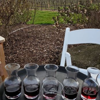 Mt Hood Winery - Wineries Near Me - Hood River, Oregon Mt Hood Winery - Wineries Near Me - Hood River, Oregon